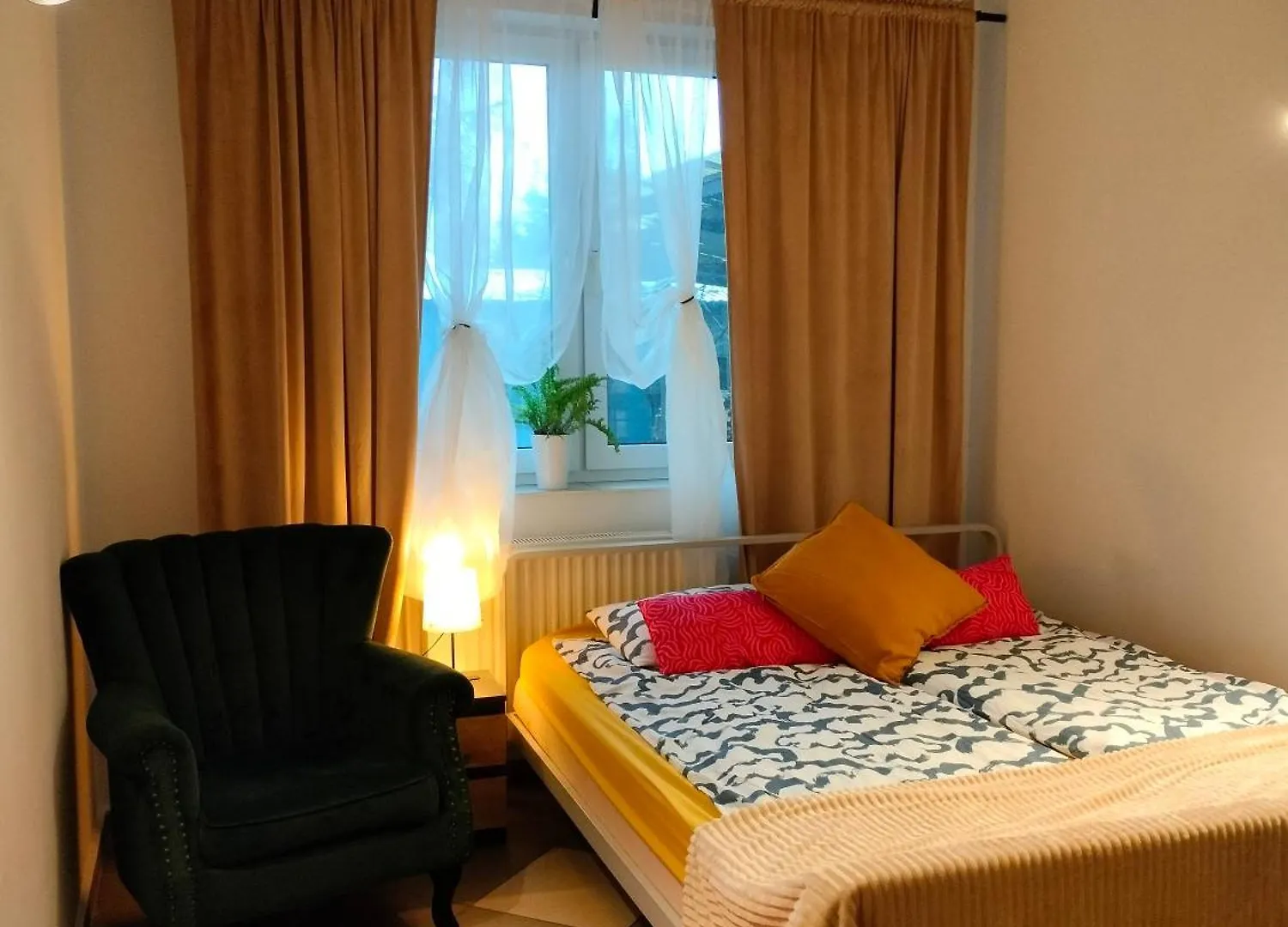 Villa Ivet contacts